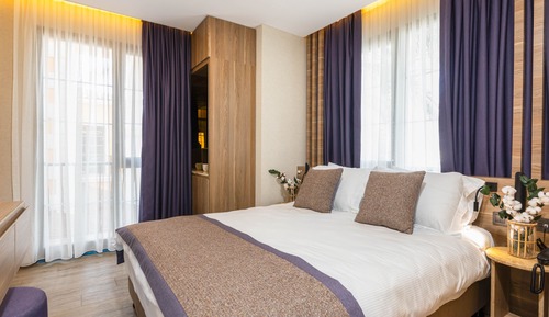 Exclusive Room, City View
