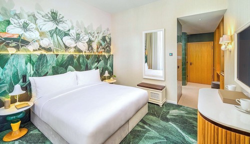 Room, 1 King Bed, Accessible (Essential)