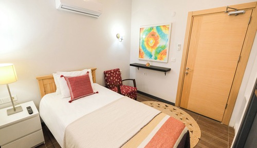 Classic Single Room