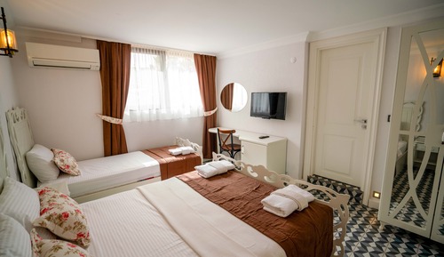 Family Triple Room