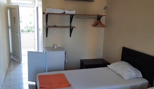 Economy Triple Room