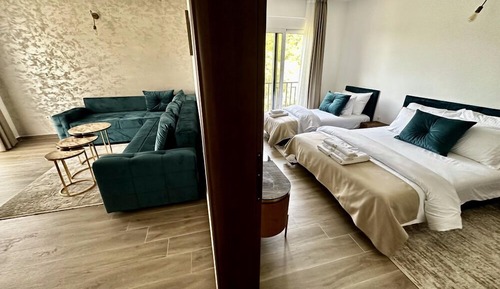 Family Apartment, 1 Double Bed with Sofa bed, Mountain View