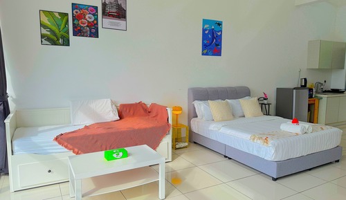 Luxury Studio Suite, Refrigerator & Microwave, City View