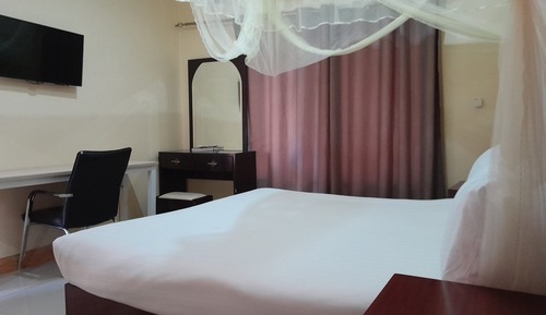 Deluxe Double Room, Garden View