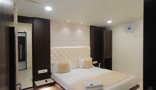 Standard Room with External Bathroom