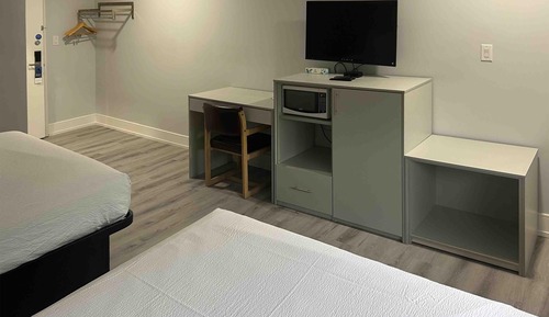 Deluxe Room, 2 Queen Beds, Non Smoking, Refrigerator & Microwave