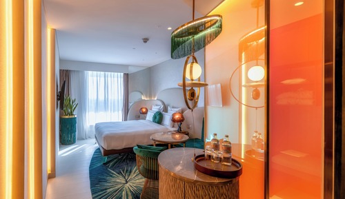 Deluxe Room, 1 King Bed, Balcony