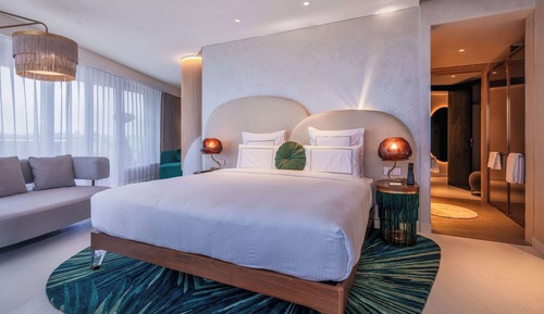 Junior Suite, 1 King Bed (Karura Forest View)