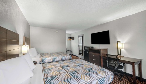 Deluxe Room, 2 Double Beds, Non Smoking, Refrigerator & Microwave