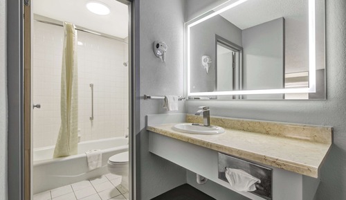 Deluxe Room, 2 Double Beds, Non Smoking