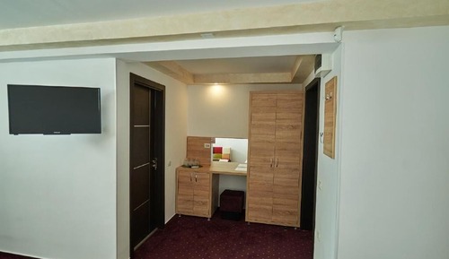 Family Room, 1 Bedroom