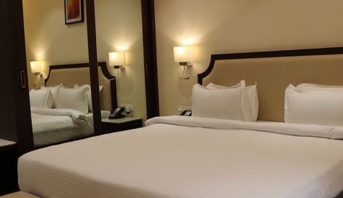 Business Double Room, Garden View