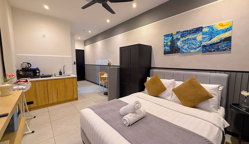 Superior Apartment, 1 Bedroom, Non Smoking, Refrigerator & Microwave