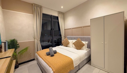 Royal Apartment, 1 Bedroom, Non Smoking, Refrigerator & Microwave