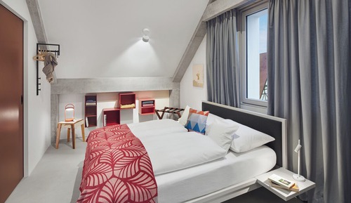 Design Apartment, 1 Queen Bed, Non Smoking, Allergy Friendly