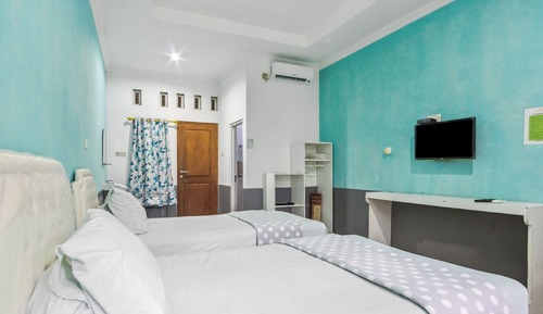Superior Twin Room