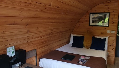GLAMPING POD 7
