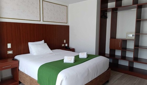 Economy Room
