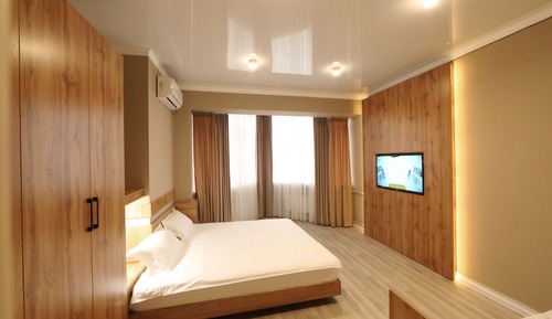 Comfort Triple Room, Shared Bathroom