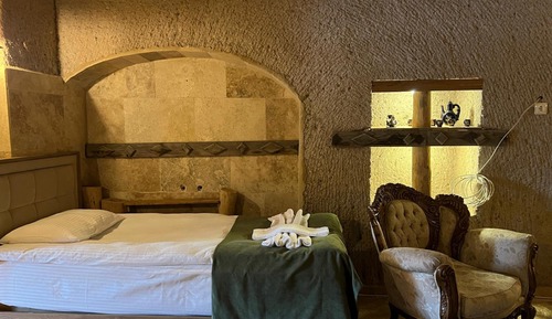 Deluxe Room, Multiple Beds, Mountain View