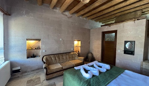 Elite Room