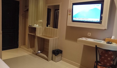 Signature Room