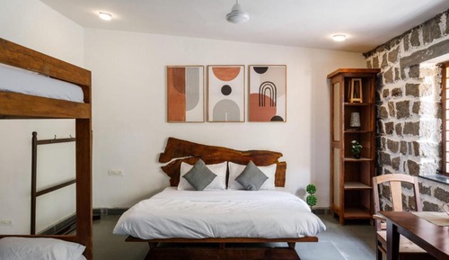 Superior Shared Dormitory