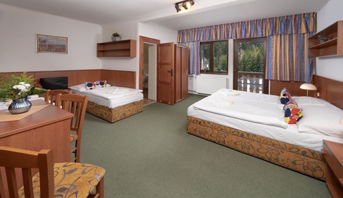 Comfort Triple Room