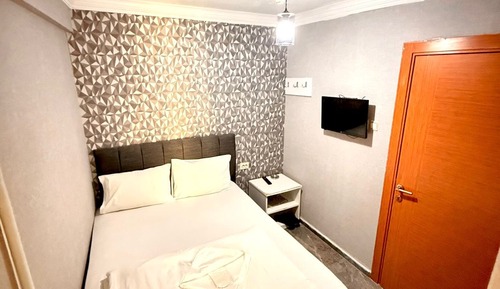 Economy Single Room