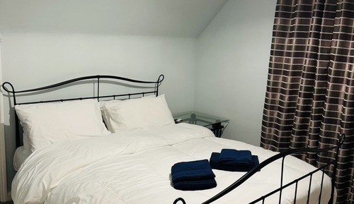 Executive Suite, Ensuite