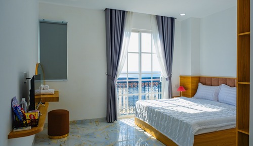 Family Twin Room