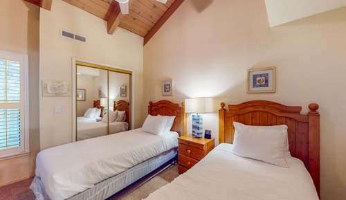 Townhome, 4 Bedrooms