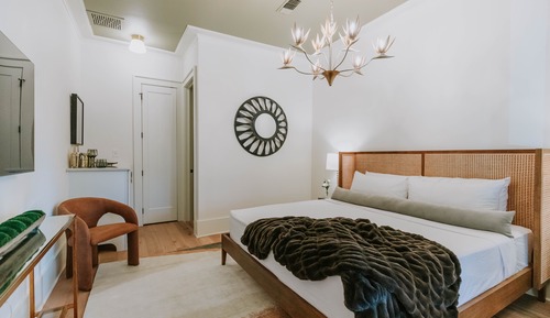 Deluxe Room (Hibiscus)