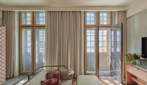 Suite, 1 King Bed, Balcony (Heritage)