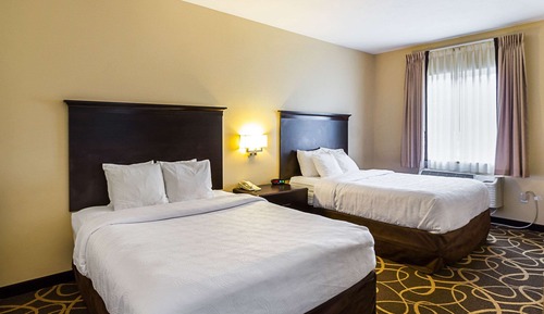 Suite, Non Smoking, Kitchen (2 Queen beds with sofa bed)