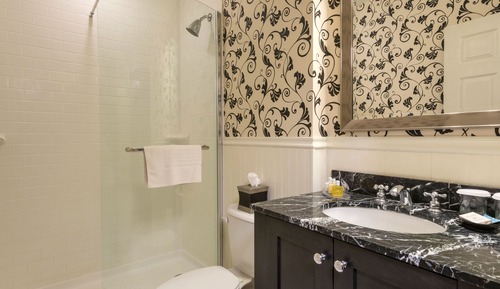 Room, 1 King Bed (Mobility Accessible, Tub)