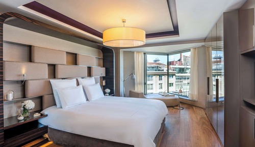 Room, 1 Bedroom, Park View, Corner (Residence)