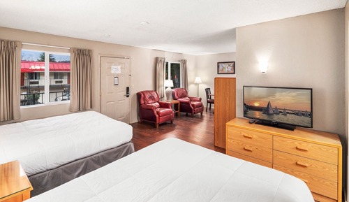 Suite, 2 Queen Beds