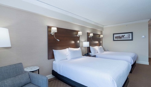 Deluxe Room, 2 Queen Beds (View, Columbia Tower)