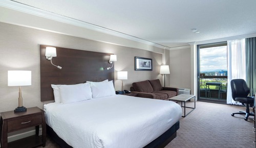Standard Room, 1 King Bed with Sofa bed (Columbia Tower)