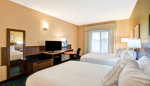 Room, 2 Queen Beds (Mobility Accessible, Tub)