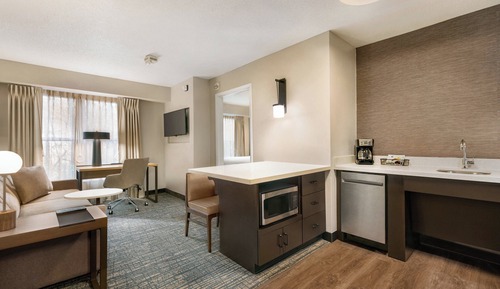 Suite, 1 Bedroom, Non Smoking (Mobility/Hearing Accessible, Tub)