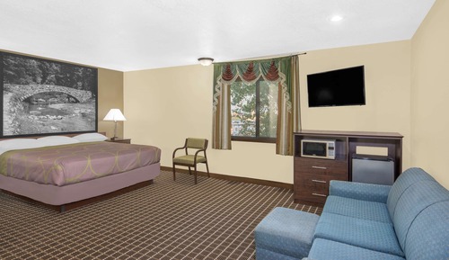 Studio Suite, 1 King Bed, Non Smoking