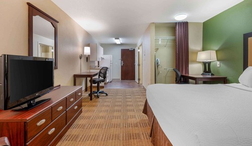 Studio Suite, 1 Queen Bed, Accessible, Non Smoking