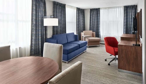 Suite, 1 King Bed, Accessible, Non Smoking
