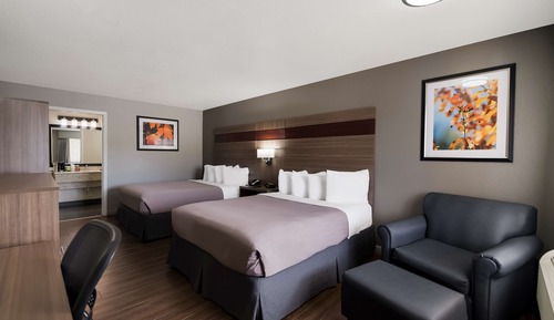 Standard Room, 2 Queen Beds, Accessible, Non Smoking