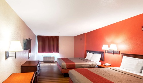 Standard Suite, 2 Queen Beds, Smoking