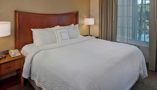 Suite, 1 Bedroom (Hearing Accessible)