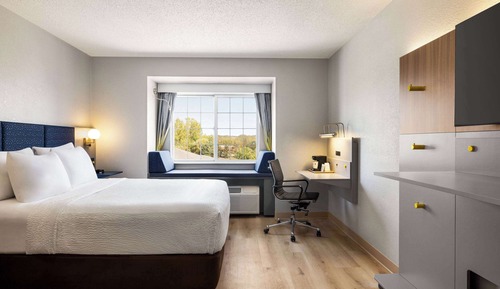 Studio Suite, 1 Queen Bed, Accessible