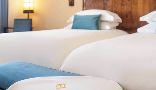 Standard Room, 2 Twin Beds (City Side)